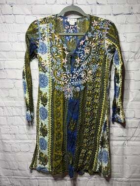 Time For Me Embroidered Tunic Top Dark Floral Sz S Boho Indie Cottagecore